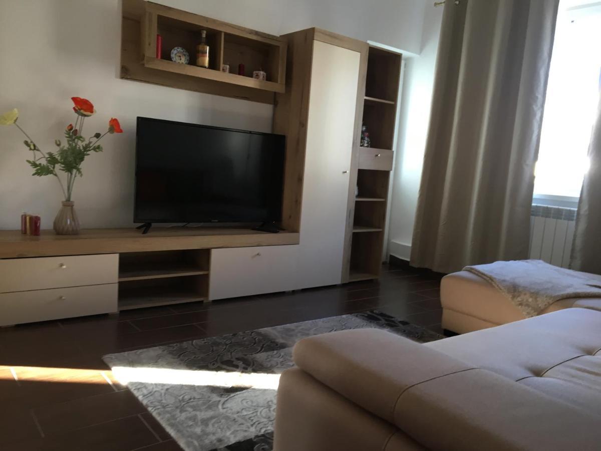 Central Home Piatra Neamţ Eksteriør bilde